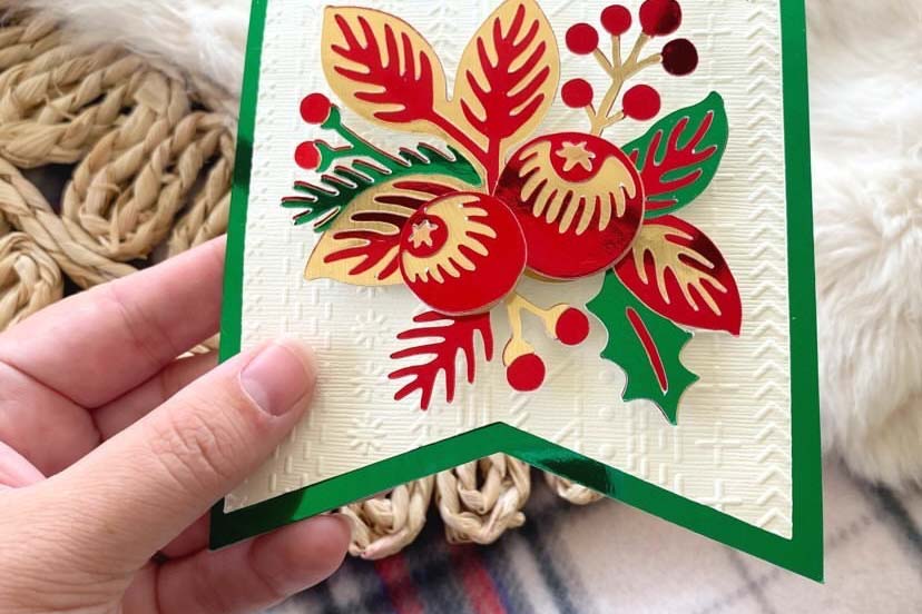 How to Make Christmas Cards with Cricut - DIY Card Templates