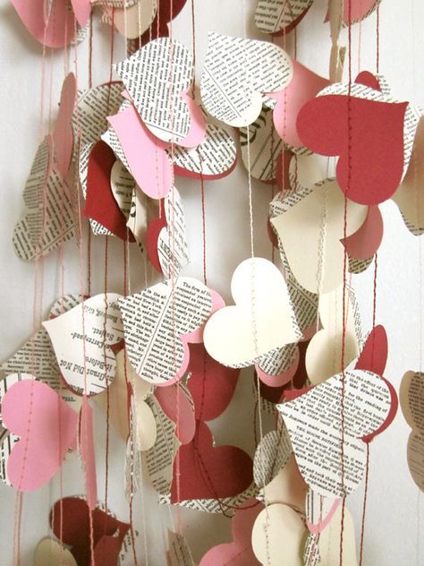 Valentine paper hearts streamers