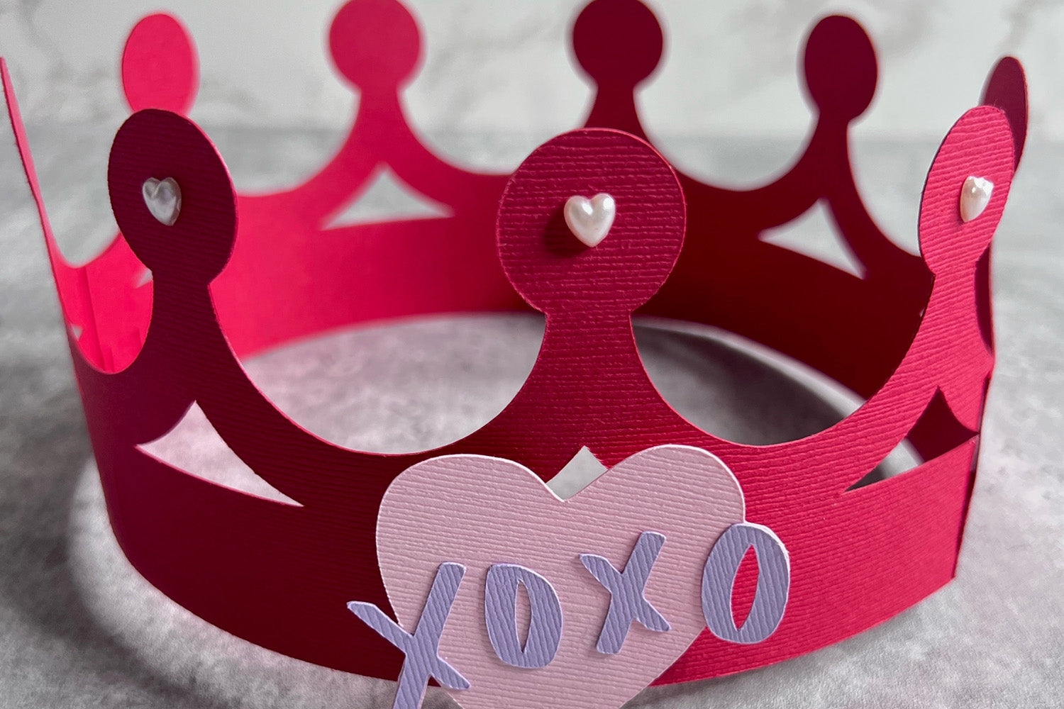 valentine craft for kids : paper crown